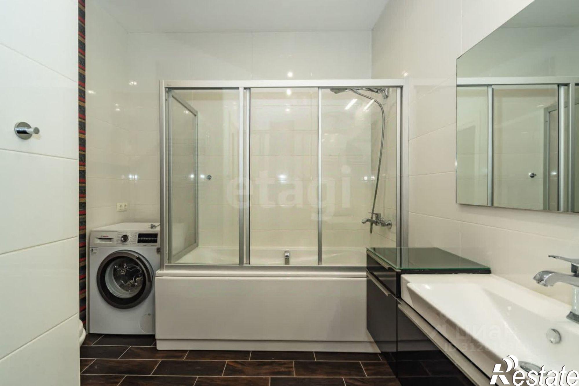 Купить квартиру за 32 000 000 рублей на улица Суворова, 91-101