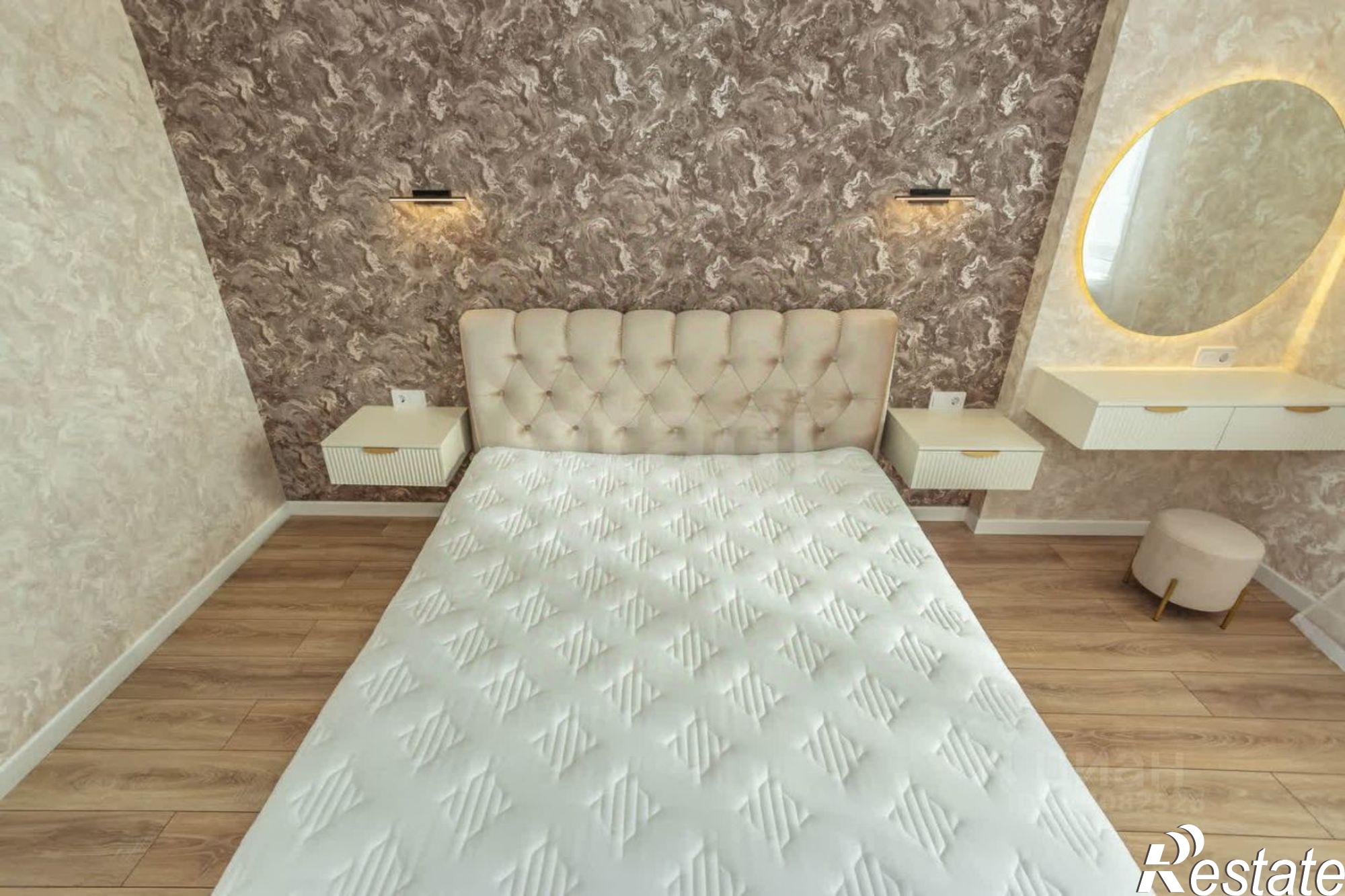 Купить квартиру за 15 700 000 рублей на Ашхабадский пер, 2/46