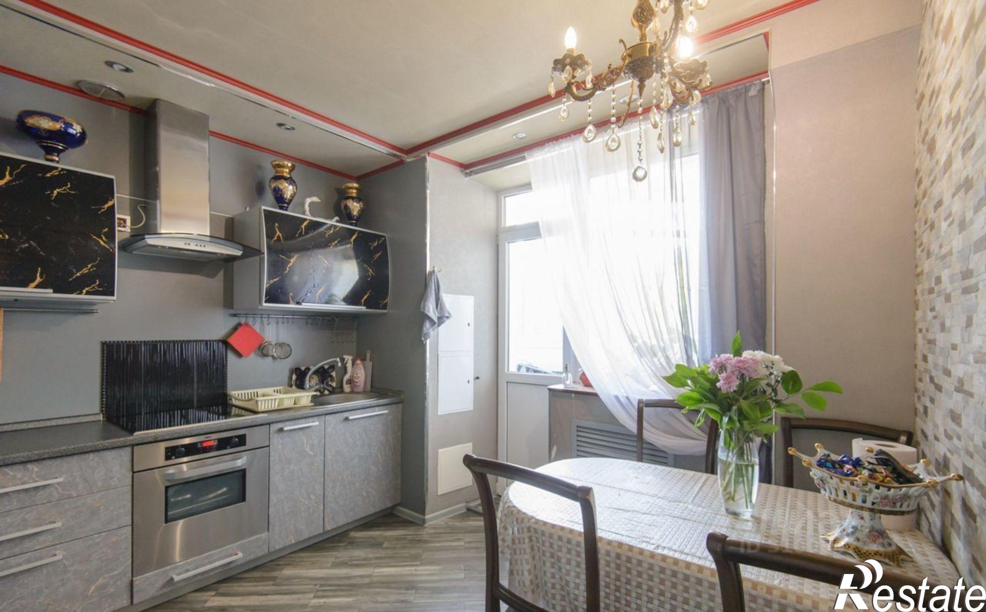 Купить квартиру за 9 900 000 рублей на ул 339-й Стрелковой Дивизии, 17