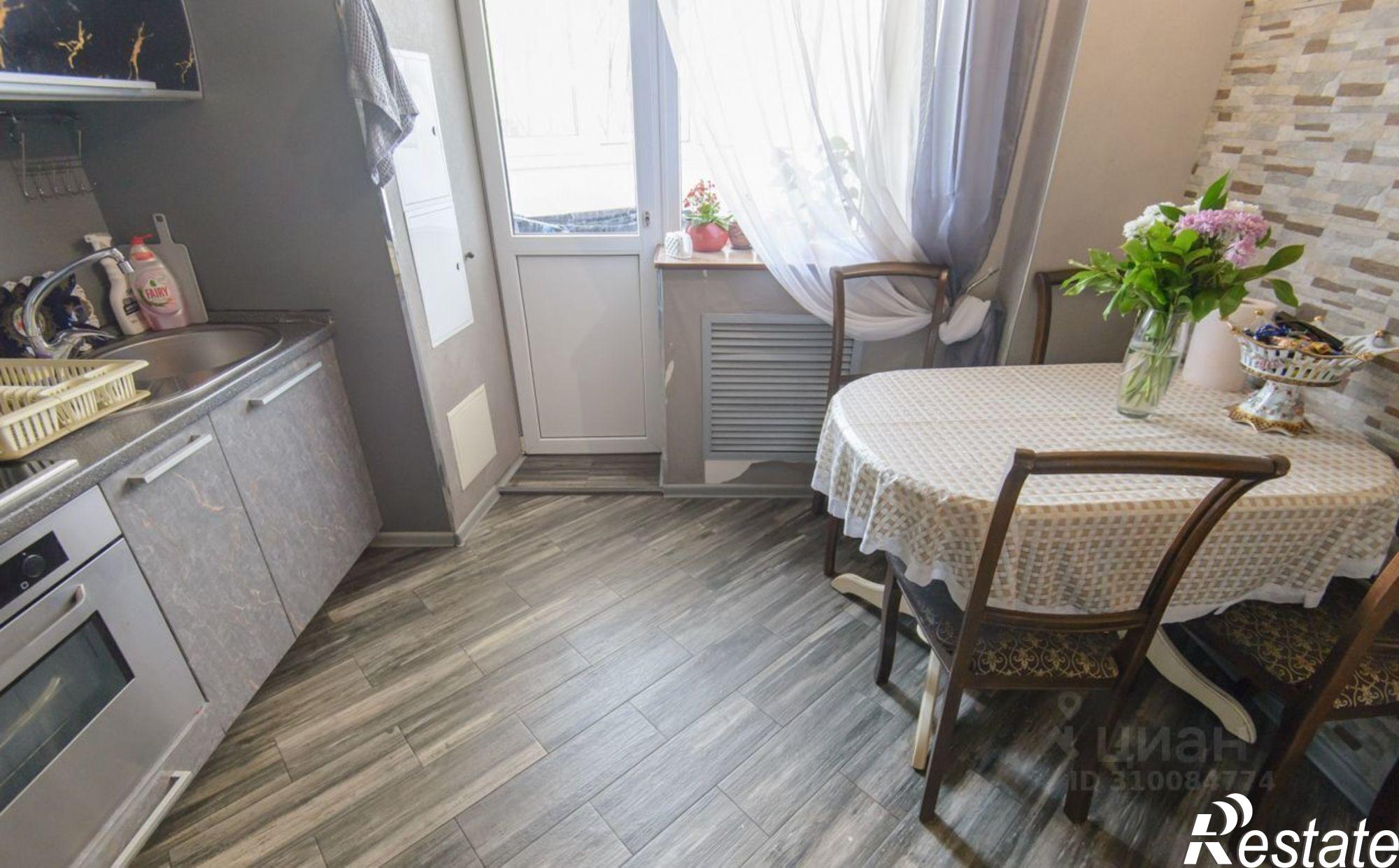 Купить квартиру за 9 900 000 рублей на ул 339-й Стрелковой Дивизии, 17