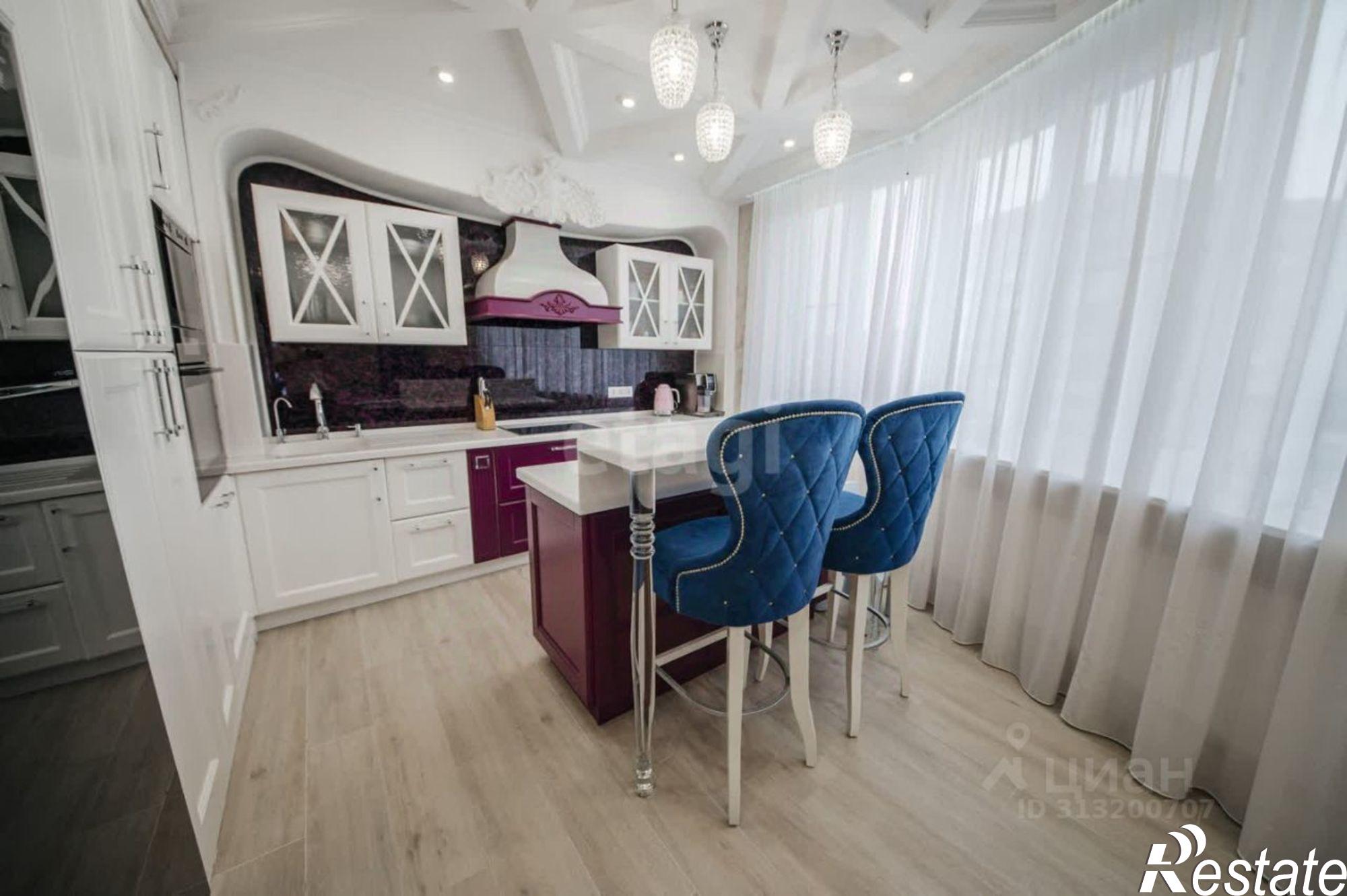 Купить квартиру за 25 000 000 рублей на Гвардейский пер, 13А