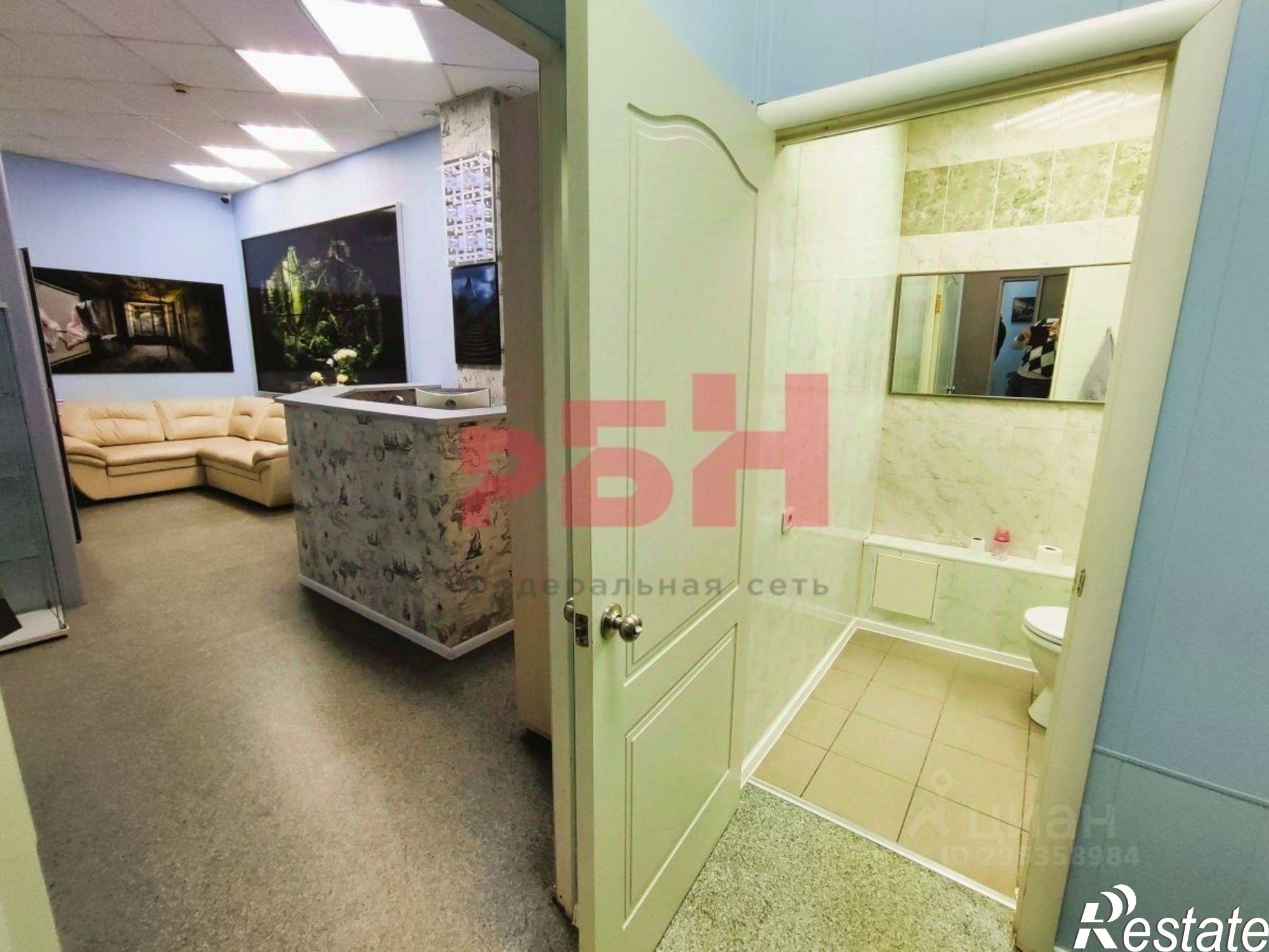 Купить ОСЗ, отдельно стоящее здание за 28 000 100 рублей на ул Московская, 9а