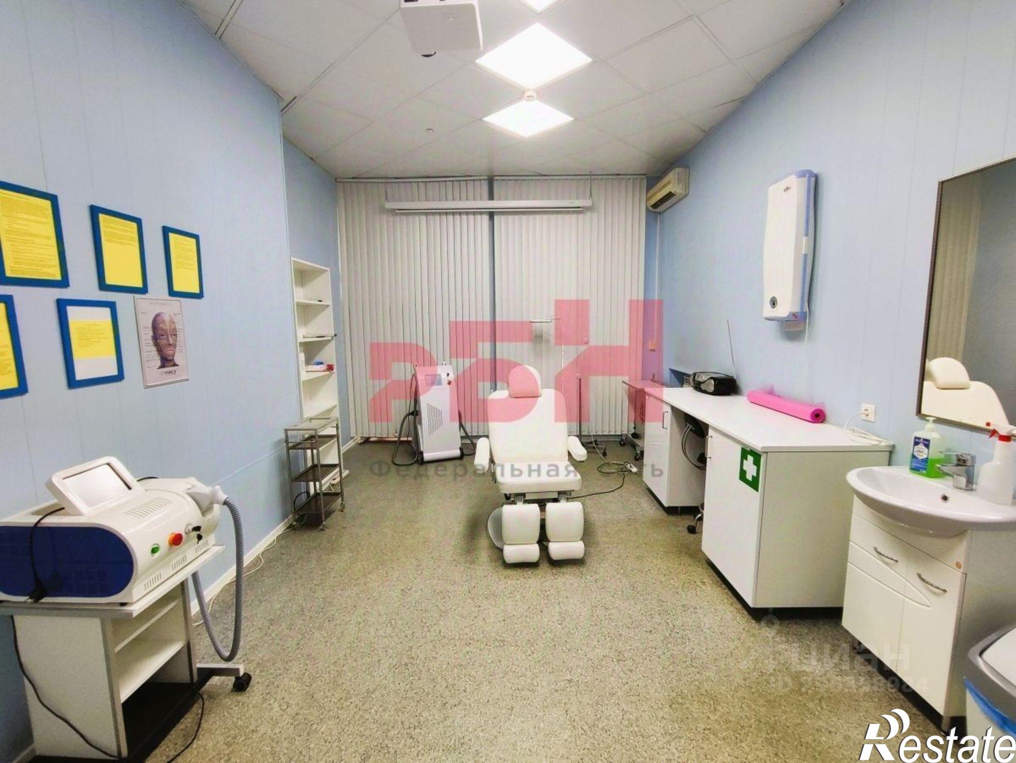 Купить ОСЗ, отдельно стоящее здание за 28 000 100 рублей на ул Московская, 9а