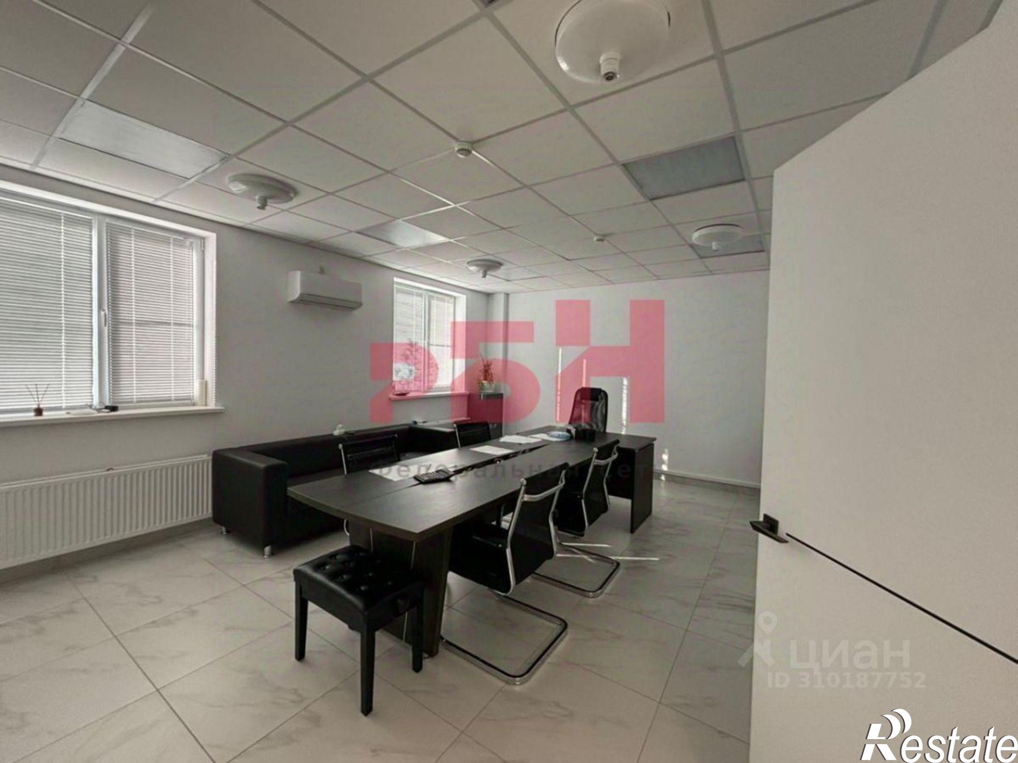 Купить ОСЗ, отдельно стоящее здание за 67 700 100 рублей на ул Мясникова, 31