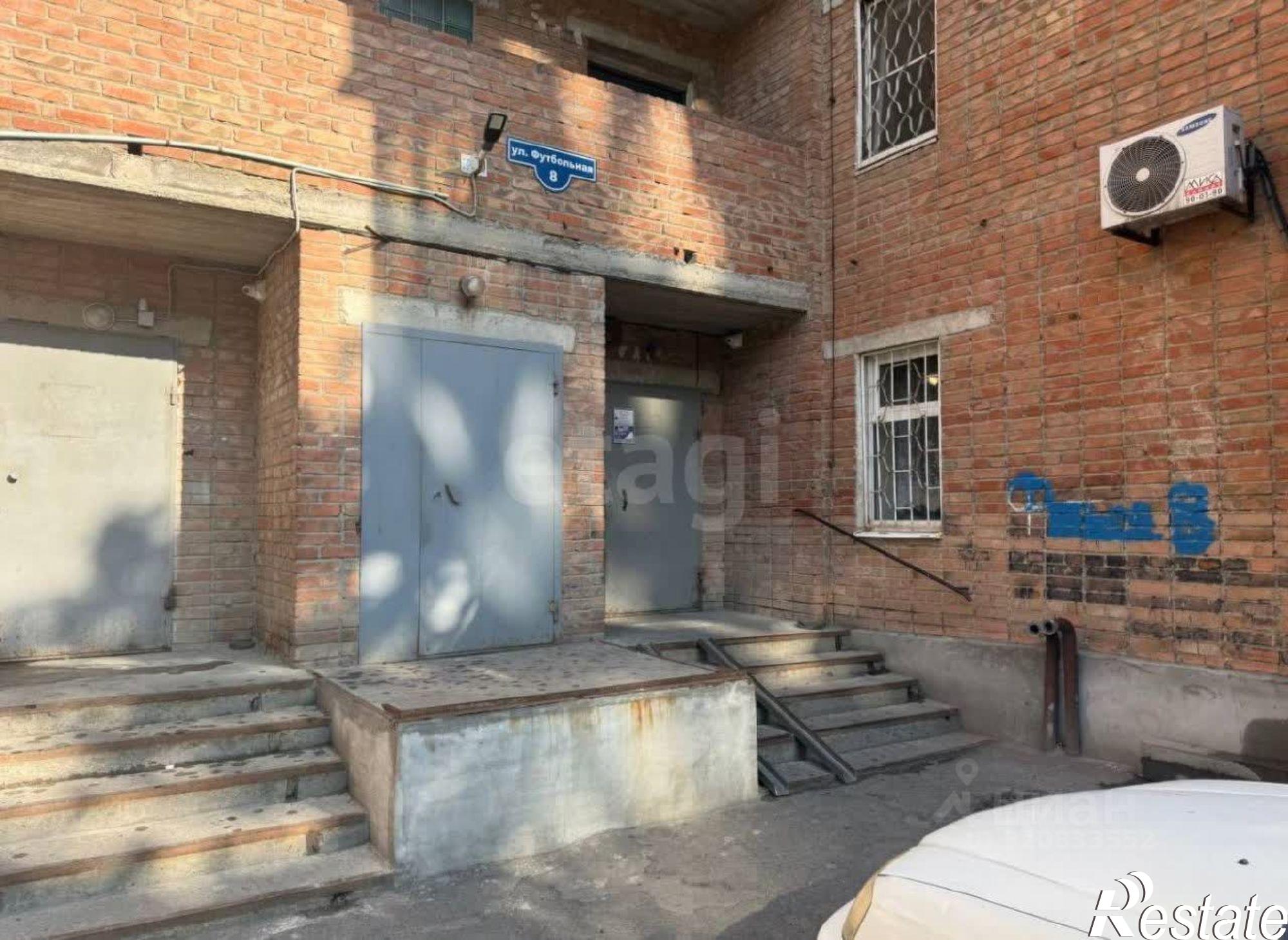 Купить квартиру за 5 096 000 рублей на ул Футбольная, 8