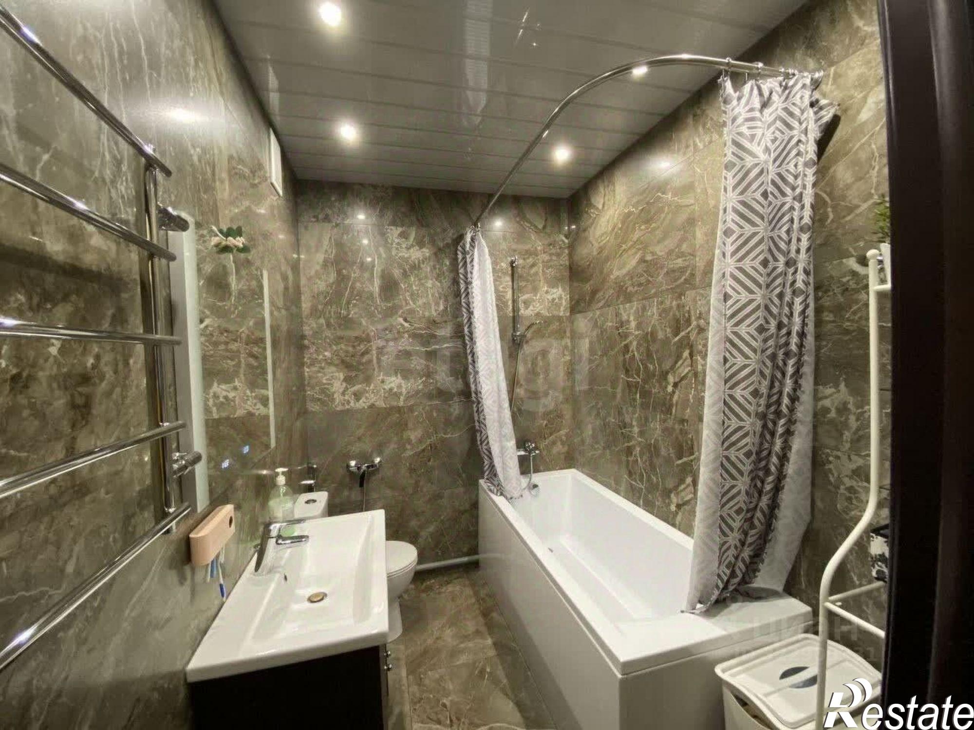 Купить квартиру за 16 500 000 рублей на ул Матросова, 35