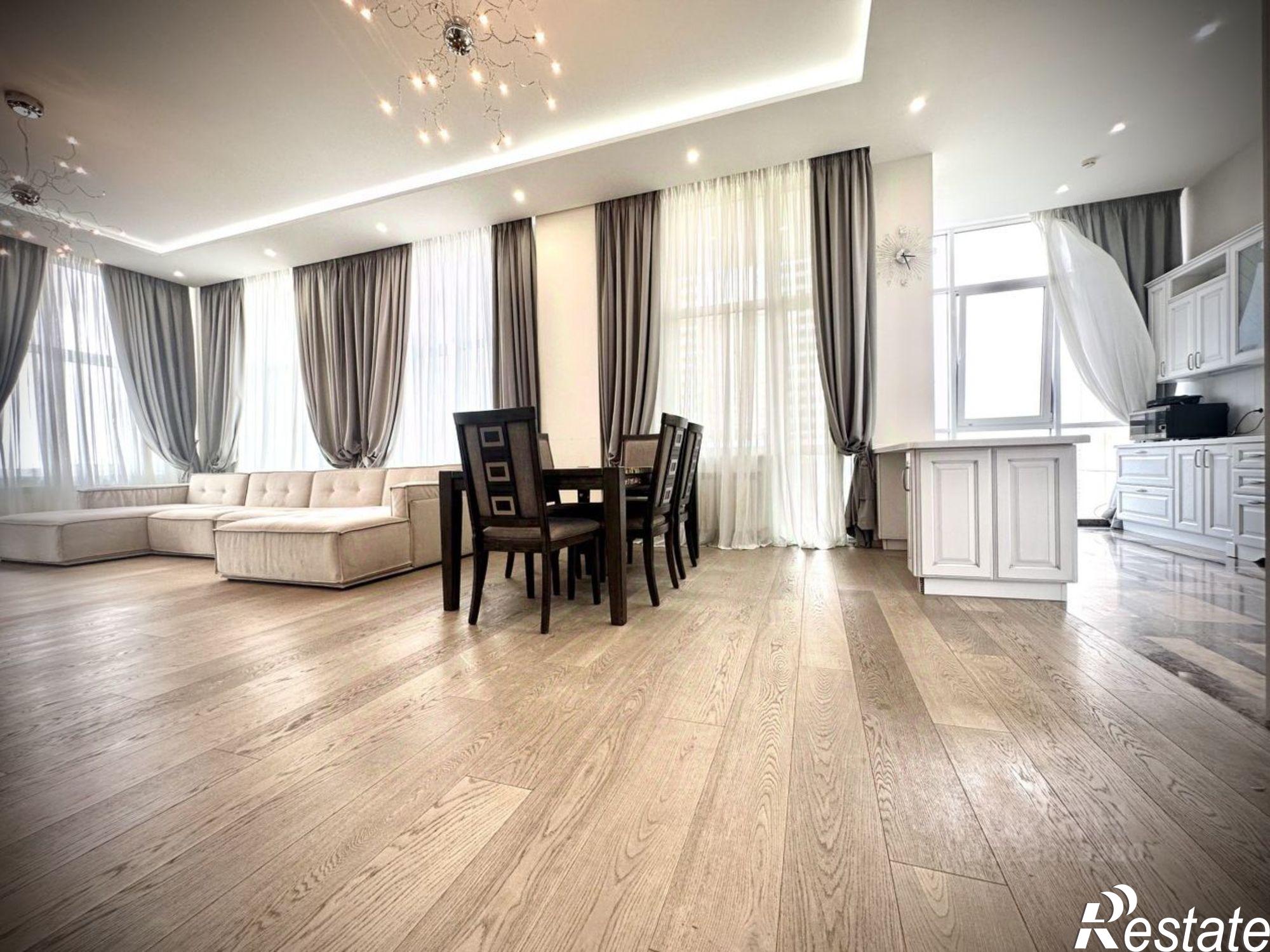 Купить квартиру за 105 000 000 рублей на Кировский проспект, 46