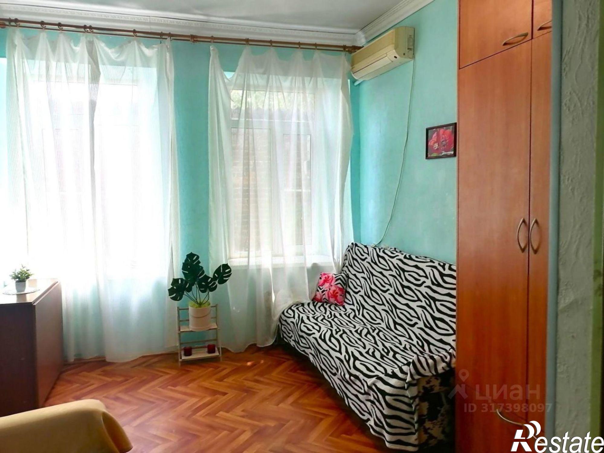 Купить квартиру за 2 470 000 рублей на Петровская улица, 56