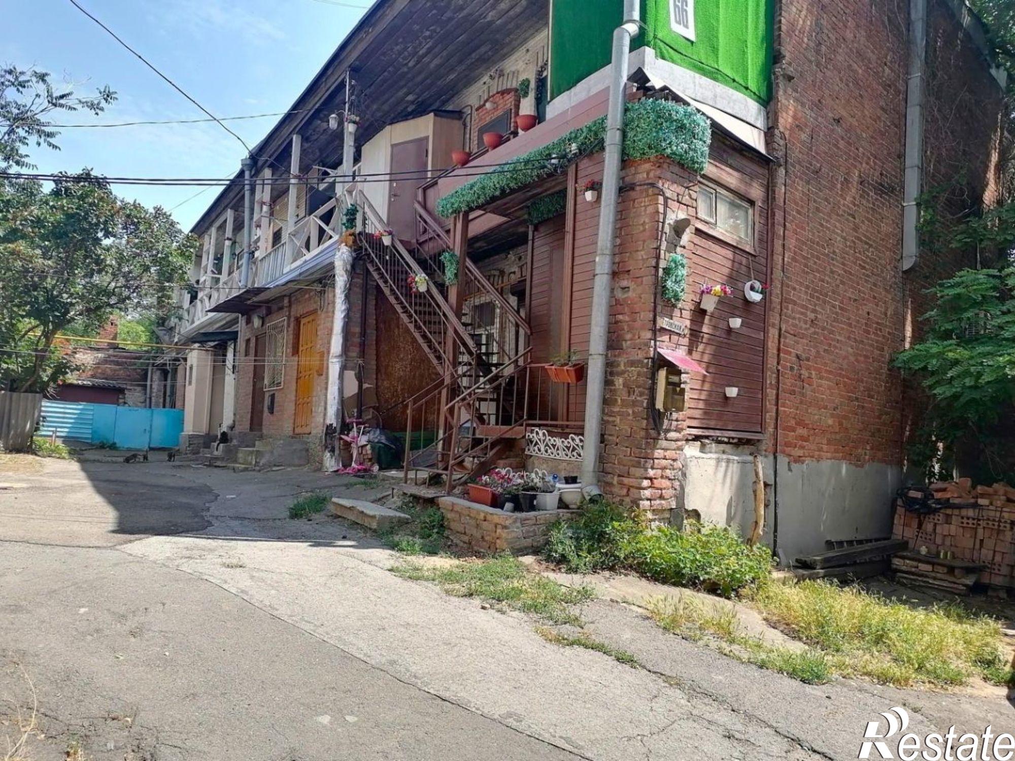 Купить квартиру за 2 470 000 рублей на Петровская улица, 56