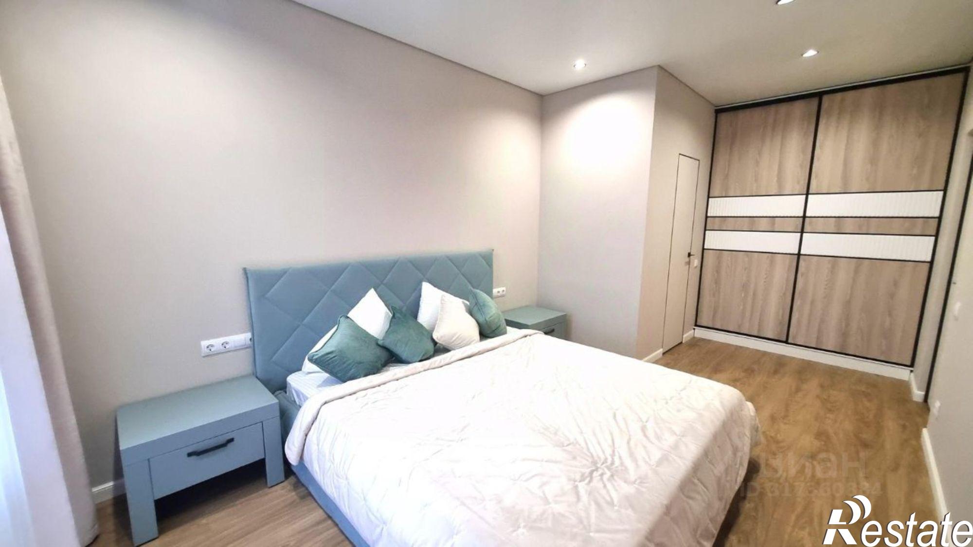 Купить квартиру за 12 500 000 рублей на проспект Соколова, 35