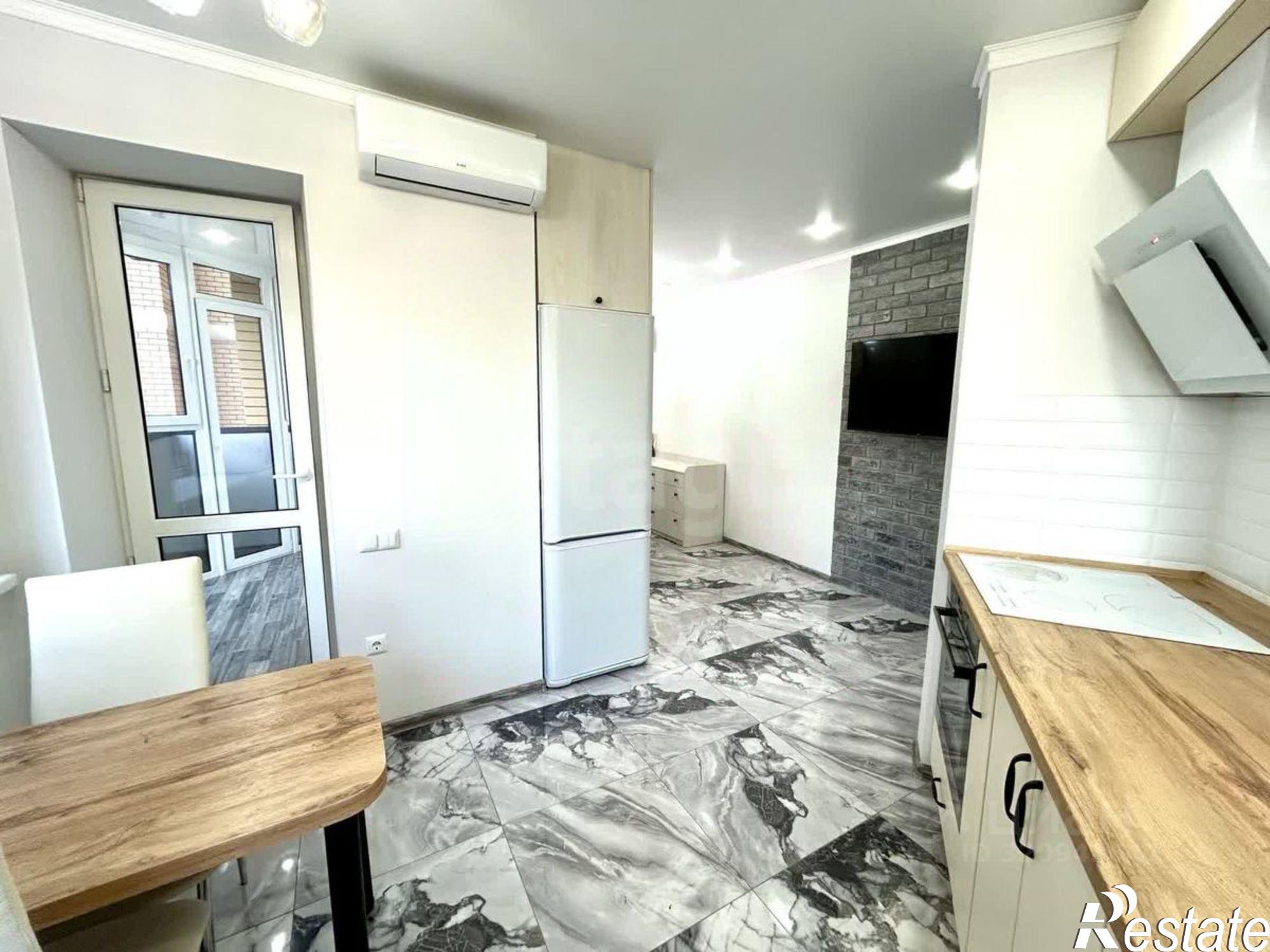 Купить квартиру за 12 838 000 рублей на улица Максима Горького, 256