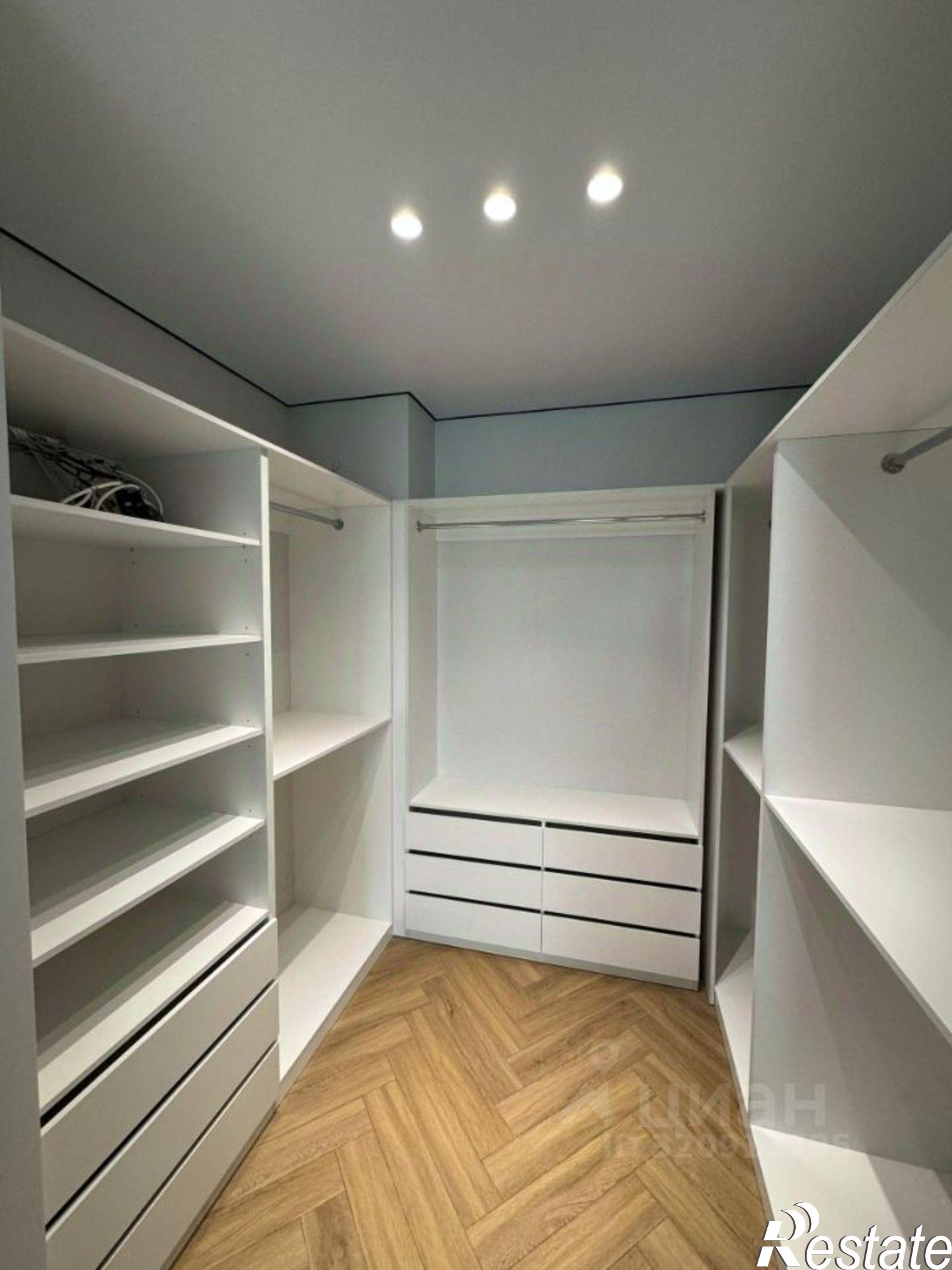 Купить квартиру за 11 800 000 рублей на пр-кт Соколова, 37