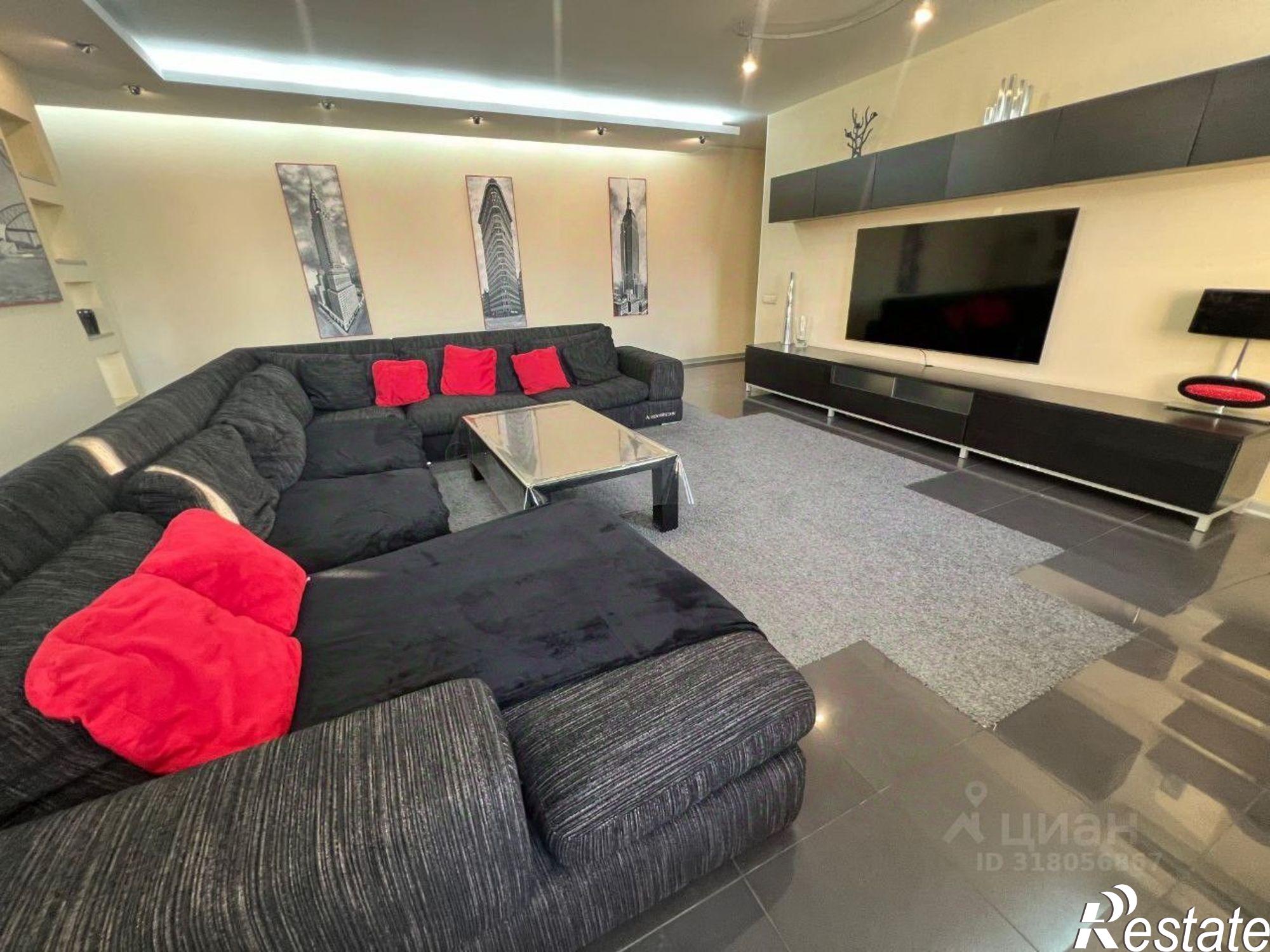 Купить квартиру за 25 490 000 рублей на ул Комсомольская, 3