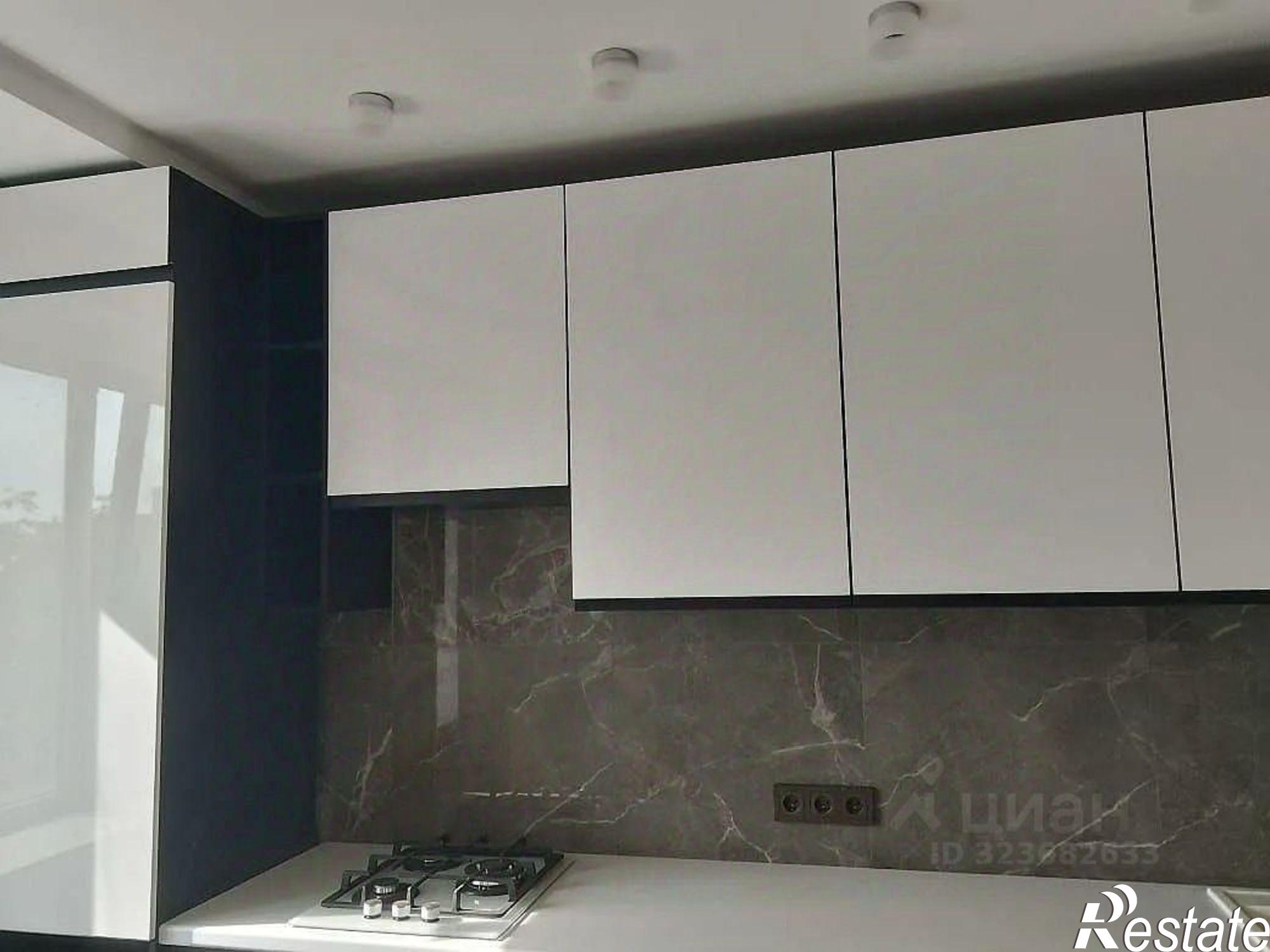 Купить квартиру за 8 000 000 рублей на 10-я линия, 79-81