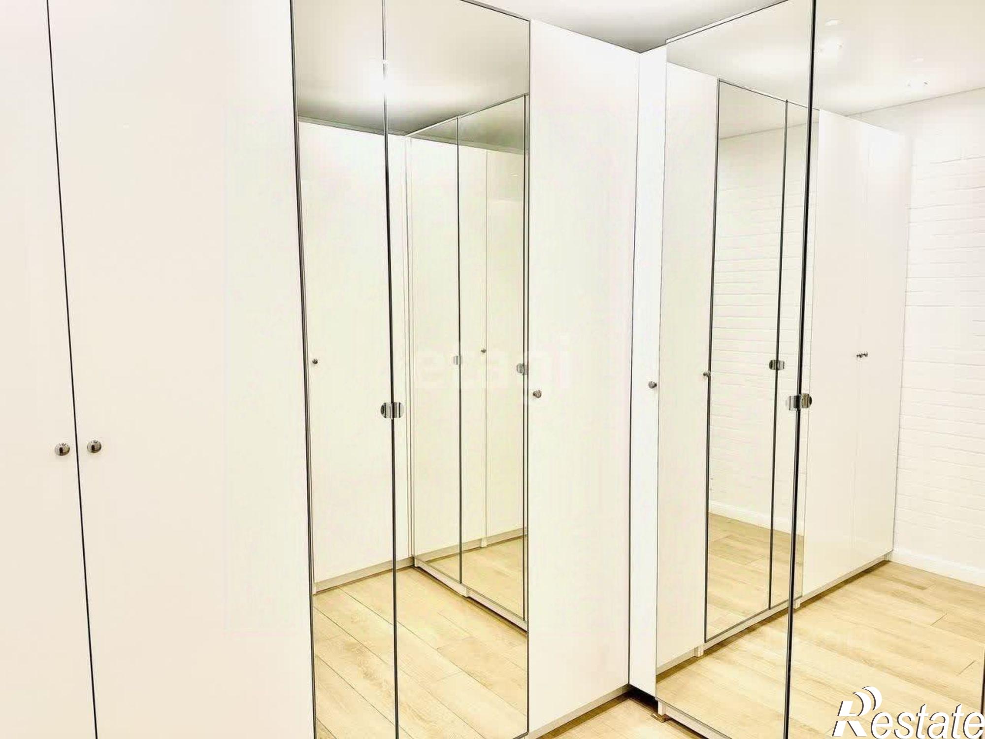 Купить квартиру за 24 900 000 рублей на Соборный переулок, 90