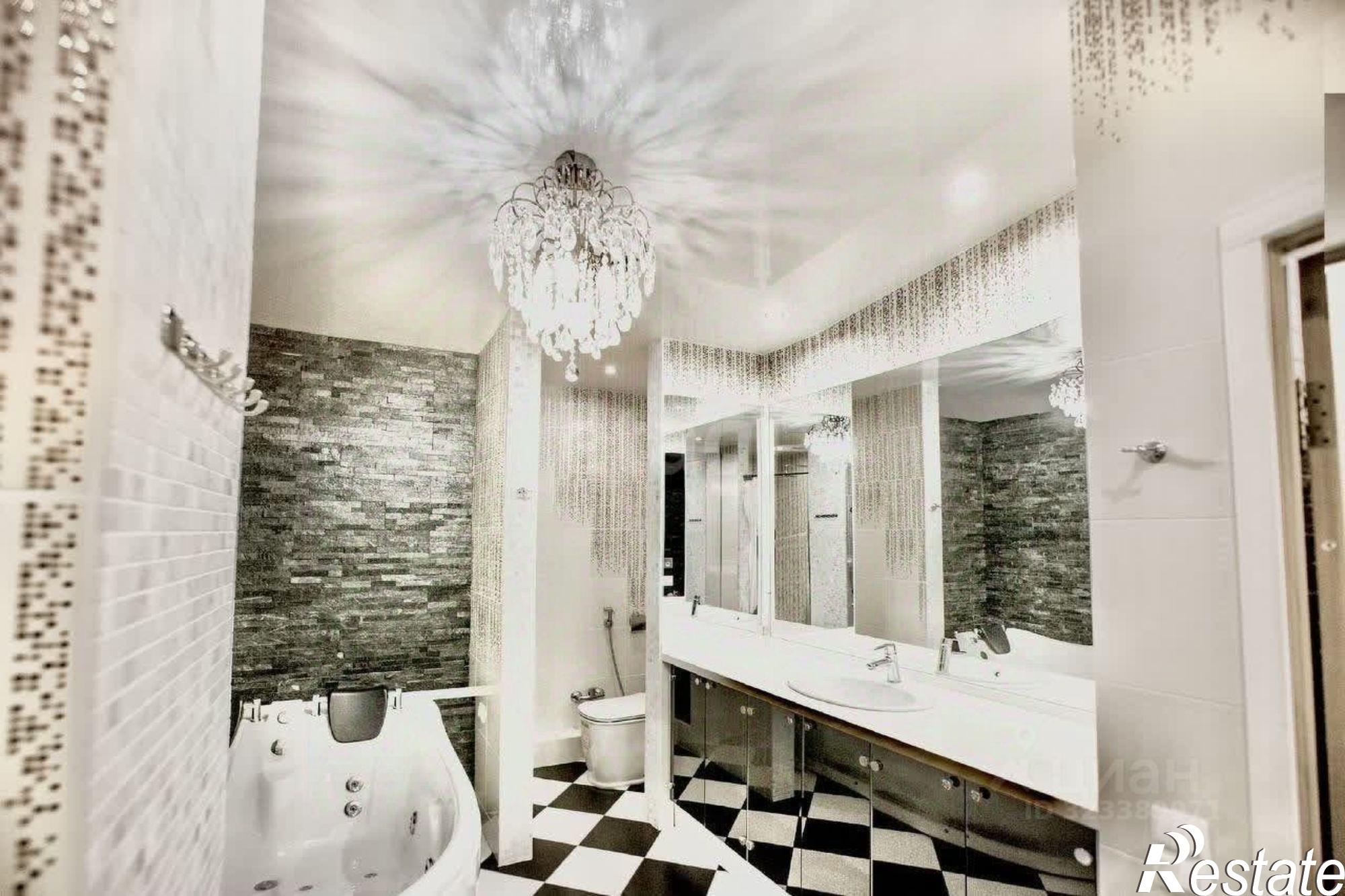 Купить квартиру за 24 900 000 рублей на Соборный переулок, 90