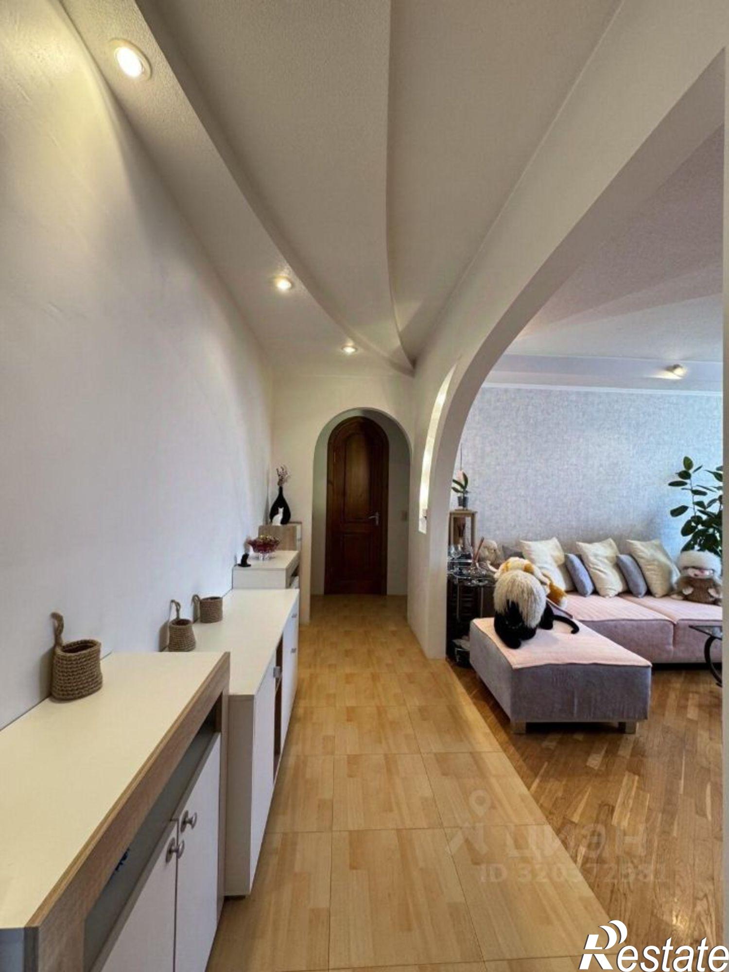 Купить квартиру за 8 700 000 рублей на ул Содружества, 35/2