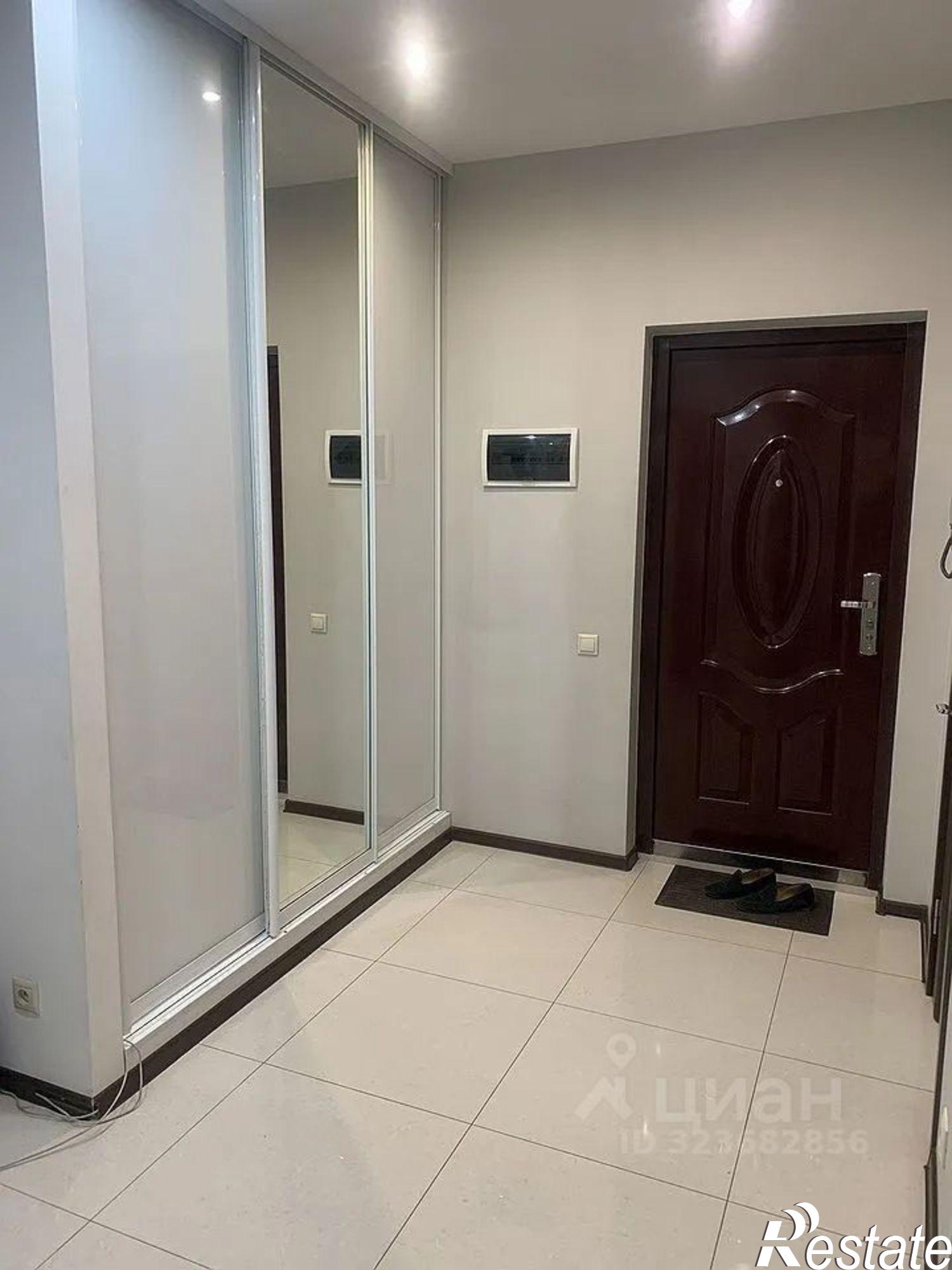 Купить квартиру за 9 350 000 рублей на улица Козлова, 65Е