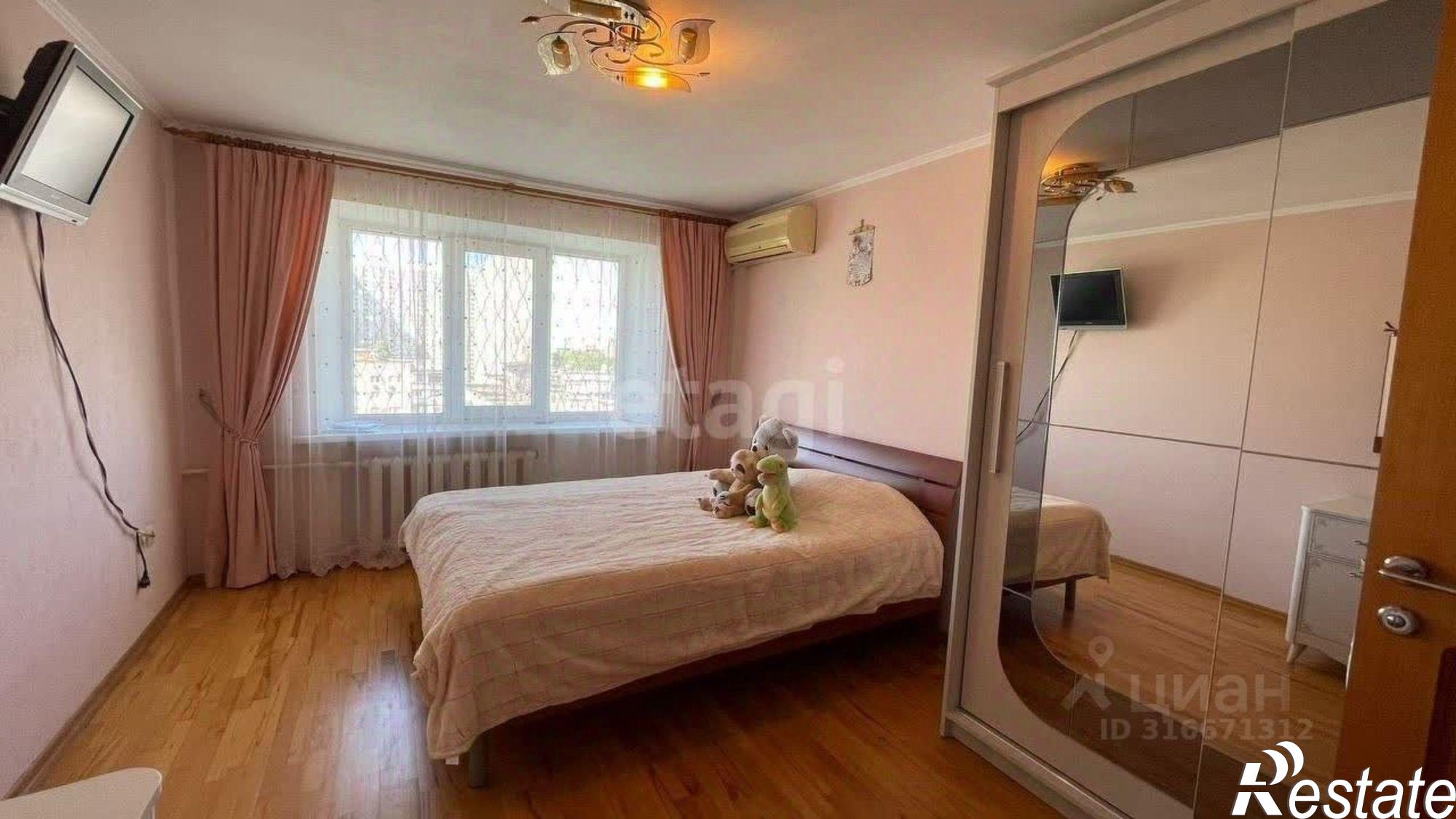 Купить квартиру за 10 100 000 рублей на проспект Стачки, 208