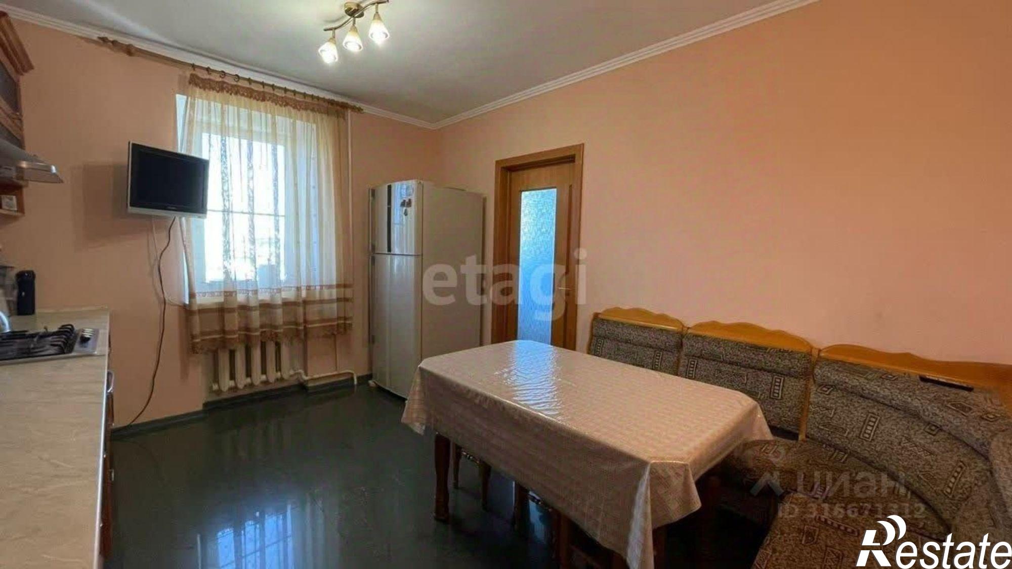 Купить квартиру за 10 100 000 рублей на проспект Стачки, 208