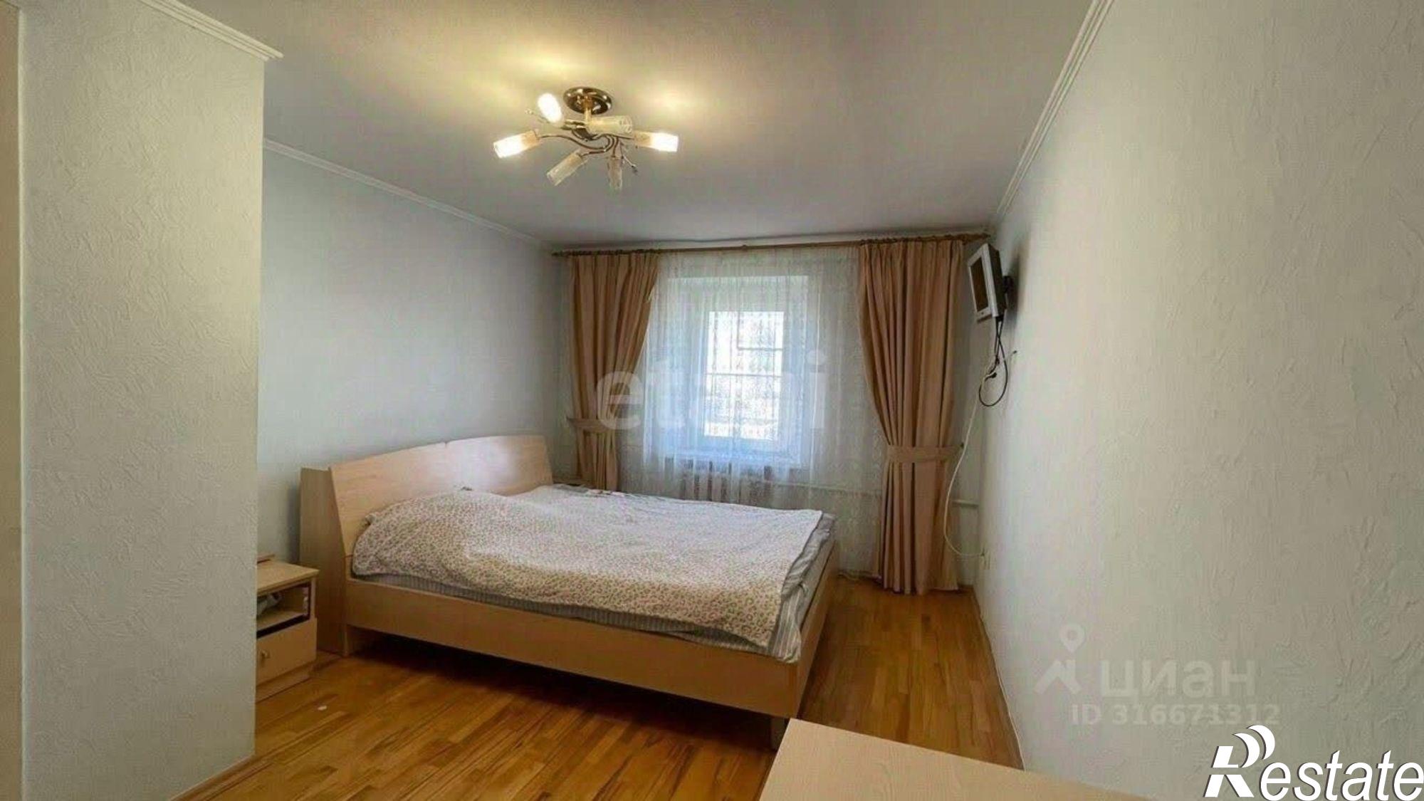 Купить квартиру за 10 100 000 рублей на проспект Стачки, 208