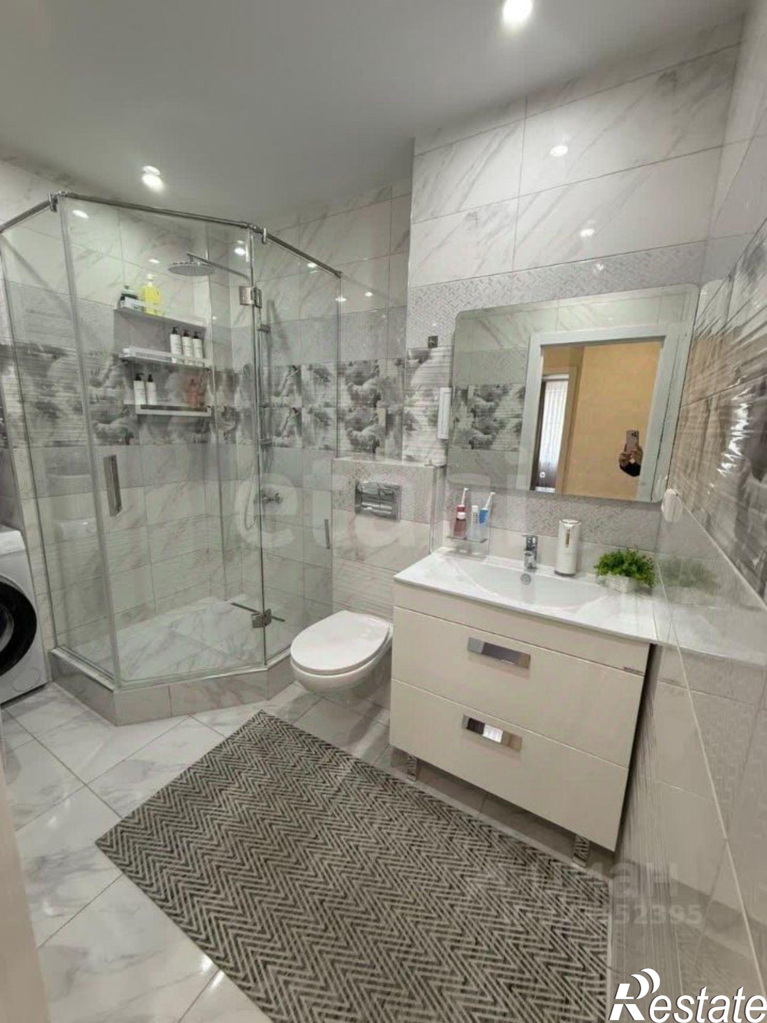 Купить квартиру за 12 500 000 рублей на бульвар Комарова, 18/3 с1