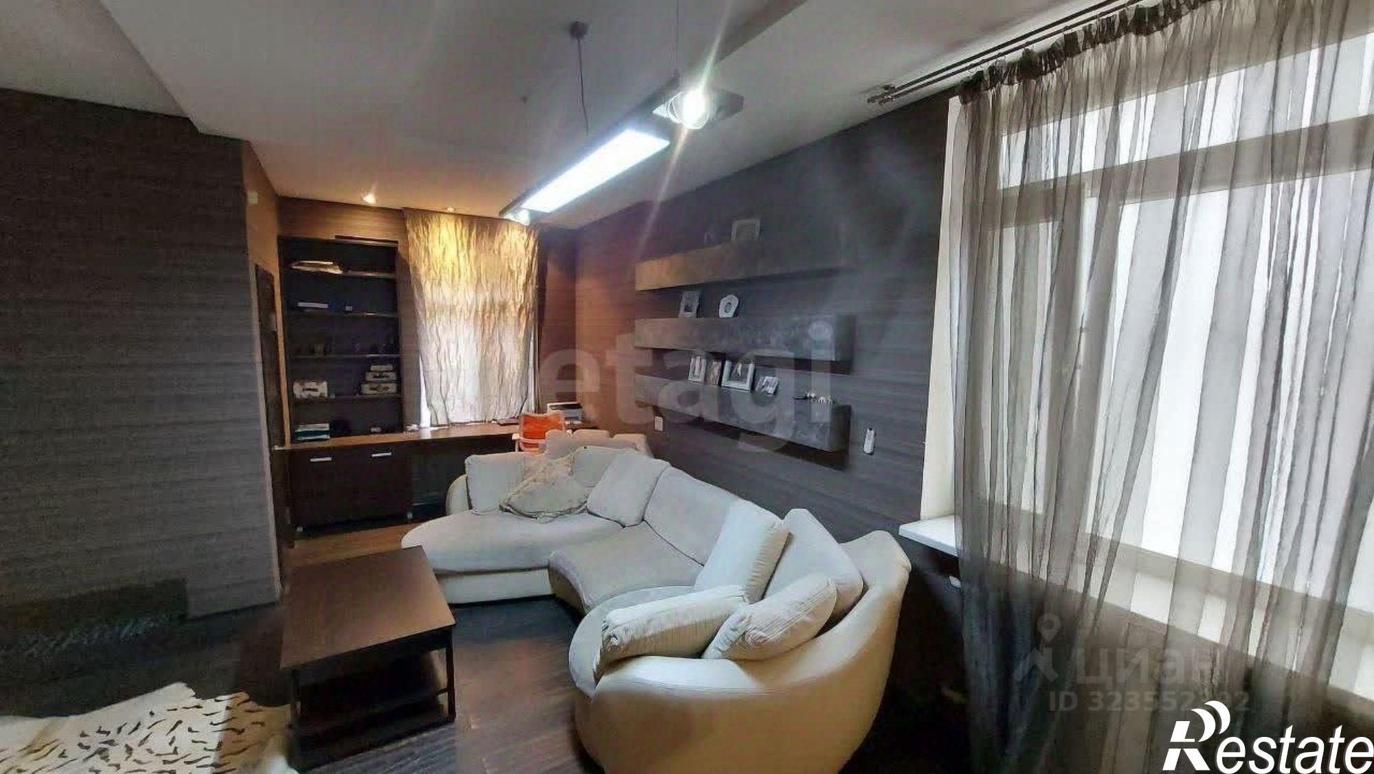 Купить квартиру за 9 860 000 рублей на ул Жмайлова, 27