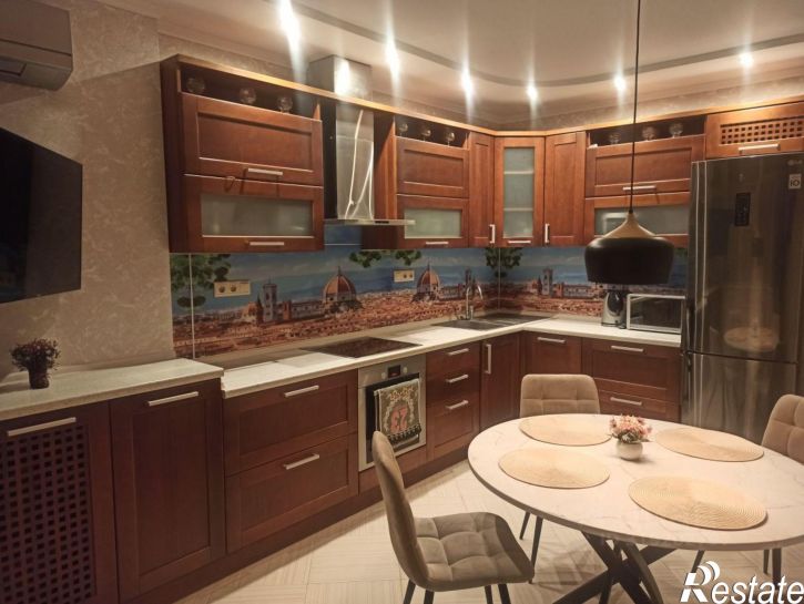 4-комн квартира ул Зорге, 11/2,  д. 11/2