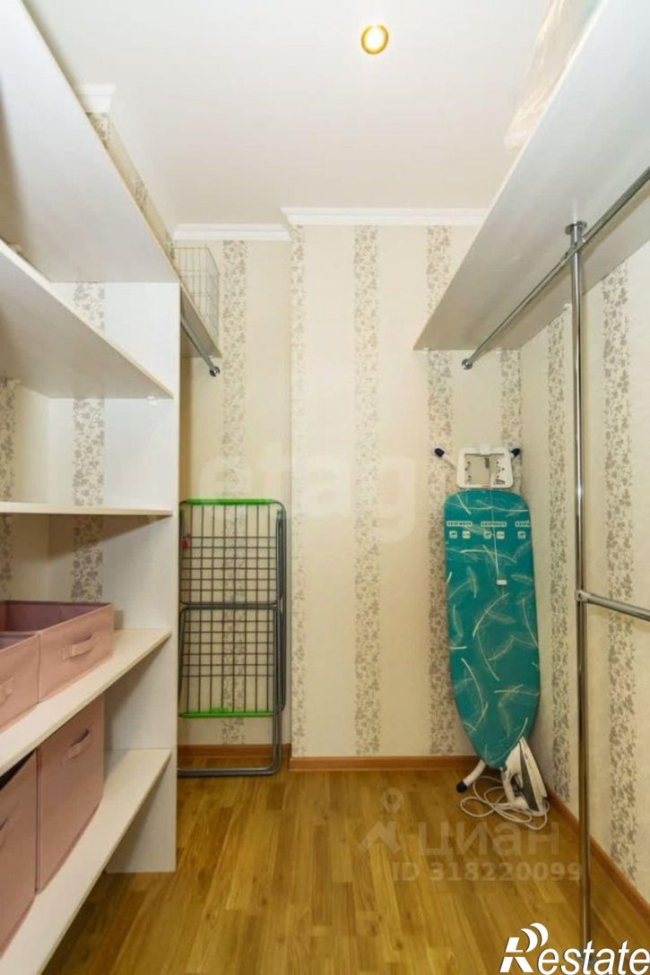 3-комн квартира Гвардейский пер, 11/2,  д. 11/2