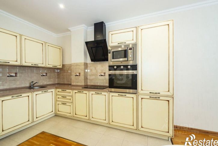 3-комн квартира Гвардейский пер, 11/2,  д. 11/2