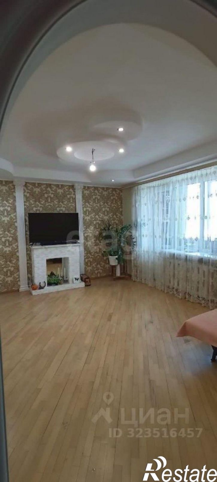 3-комн квартира проспект 40-летия Победы, 37/1,  д. 37/1