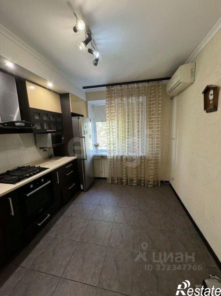 4-комн квартира Извилистая улица, 10Б,  д. 10Б