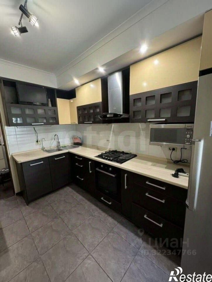 4-комн квартира Извилистая улица, 10Б,  д. 10Б