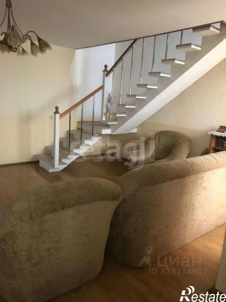 3-комн квартира проспект Стачки, 208,  д. 208