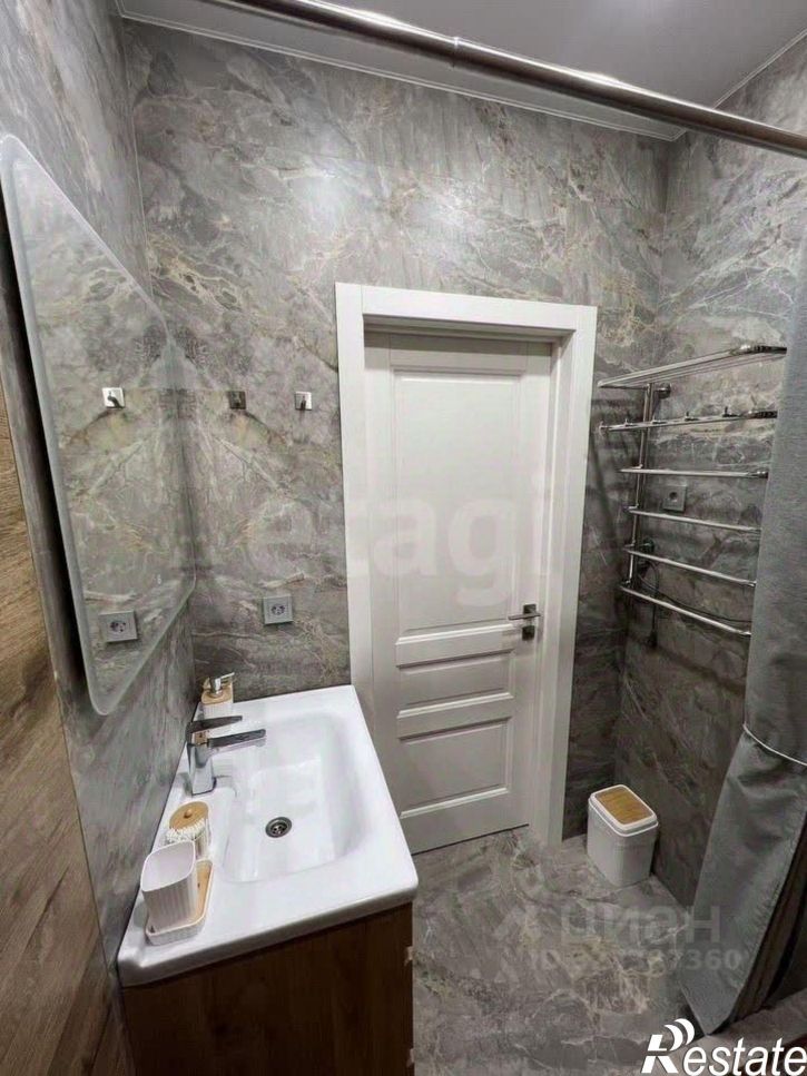 2-комн квартира Береговая улица, 73 с1,  д. 73 с1