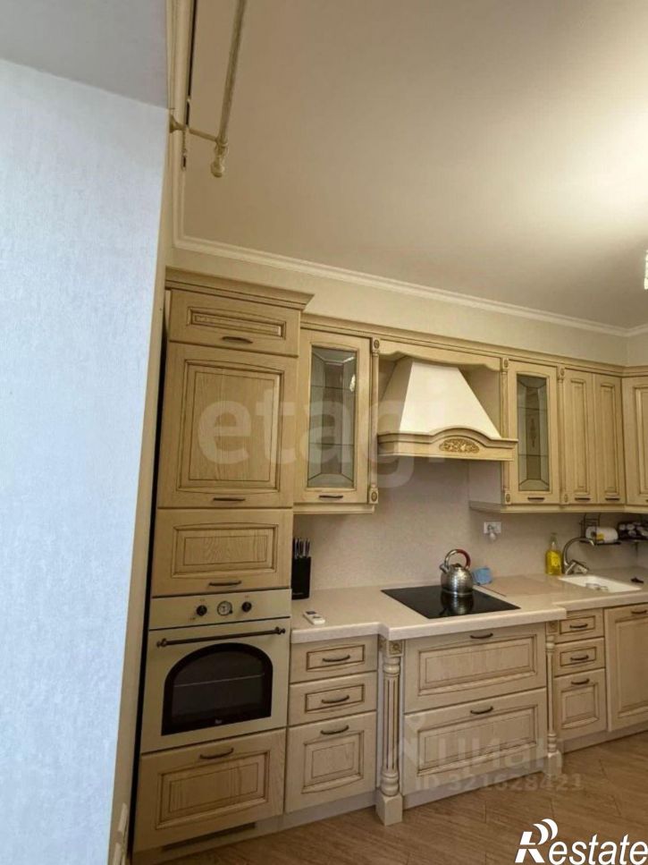 3-комн квартира улица Малюгиной, 232,  д. 232