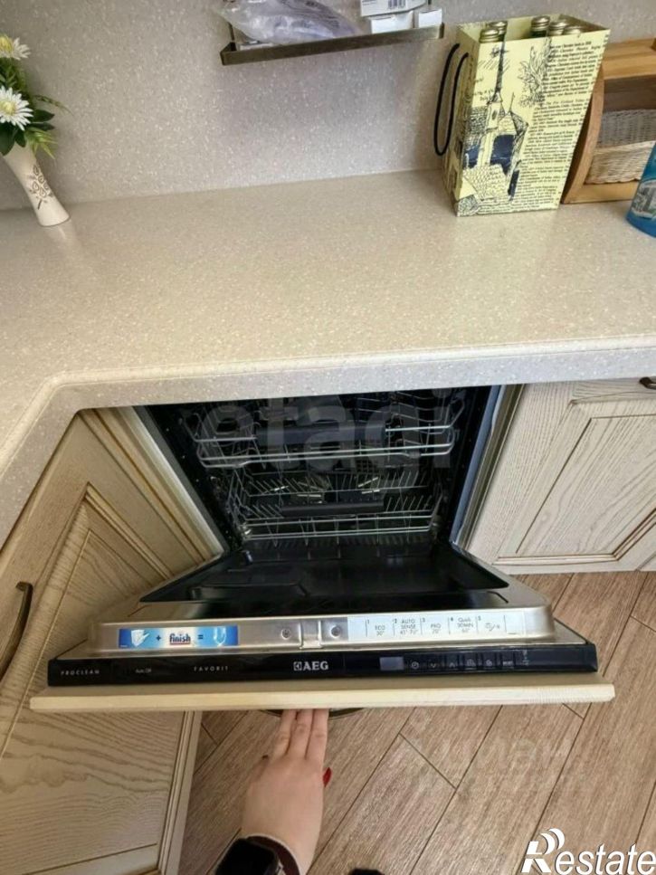 3-комн квартира улица Малюгиной, 232,  д. 232