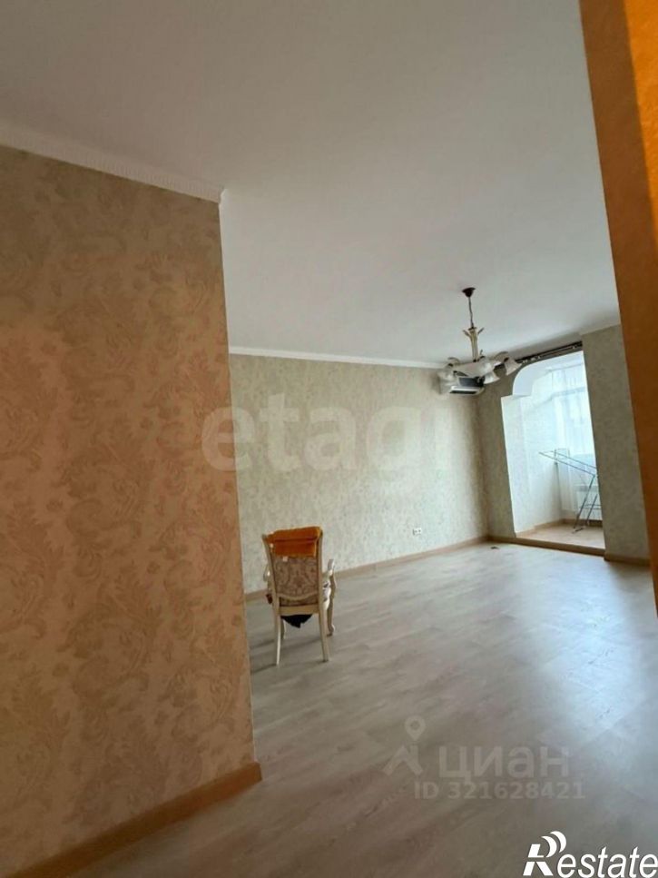 3-комн квартира улица Малюгиной, 232,  д. 232