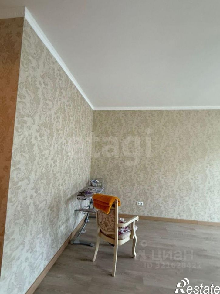 3-комн квартира улица Малюгиной, 232,  д. 232