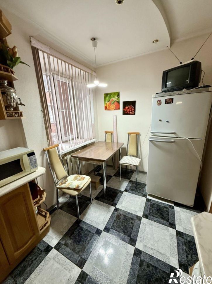 2-комн квартира улица Ерёменко, 60 к9,  д. 60 к9