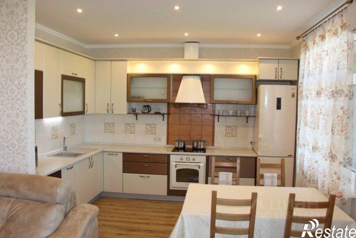 3-комн квартира улица Малюгиной, 220,  д. 220