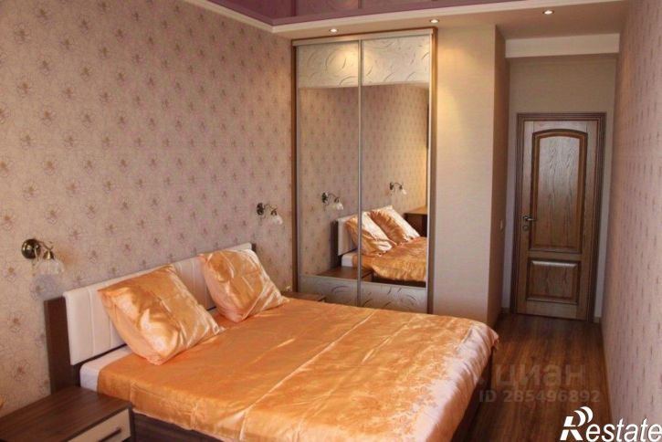 3-комн квартира улица Малюгиной, 220,  д. 220