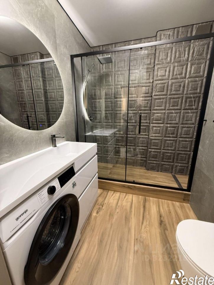 2-комн квартира Ворошиловский пр-кт, 82/4,  д. 82/4