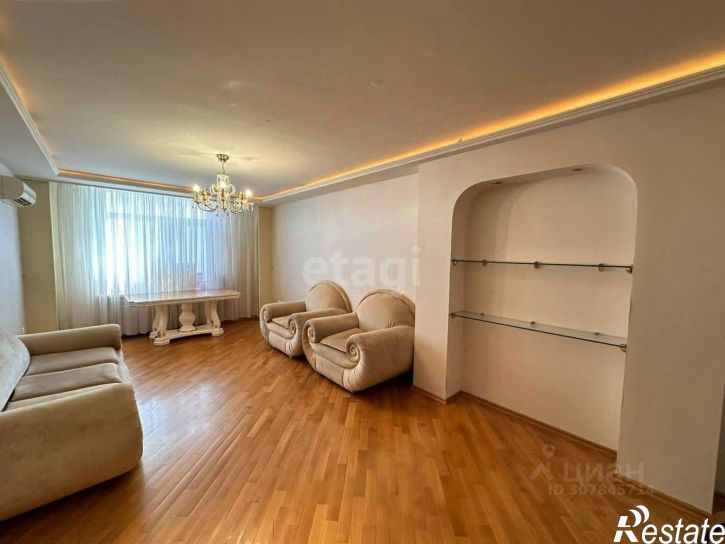 3-комн квартира улица Максима Горького, 15,  д. 15