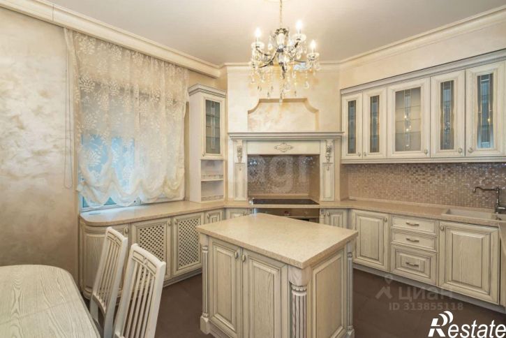 3-комн квартира Социалистическая улица, 150,  д. 150