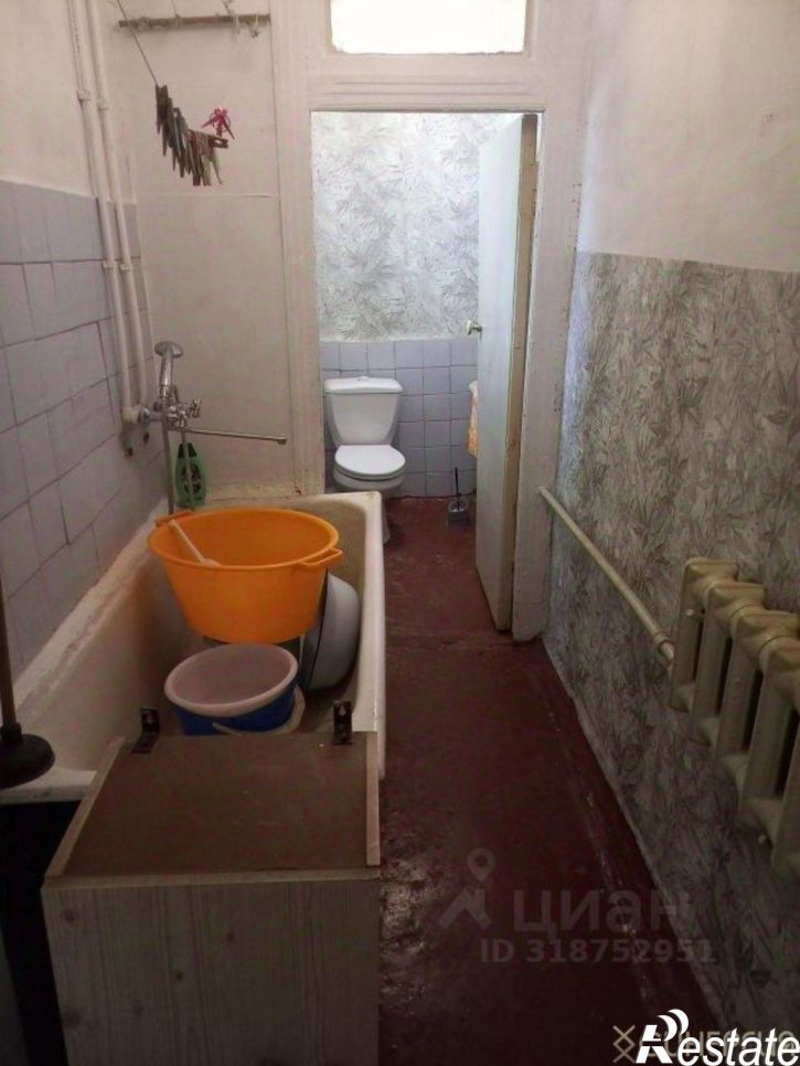 3-комн квартира улица Тельмана, 21,  д. 21