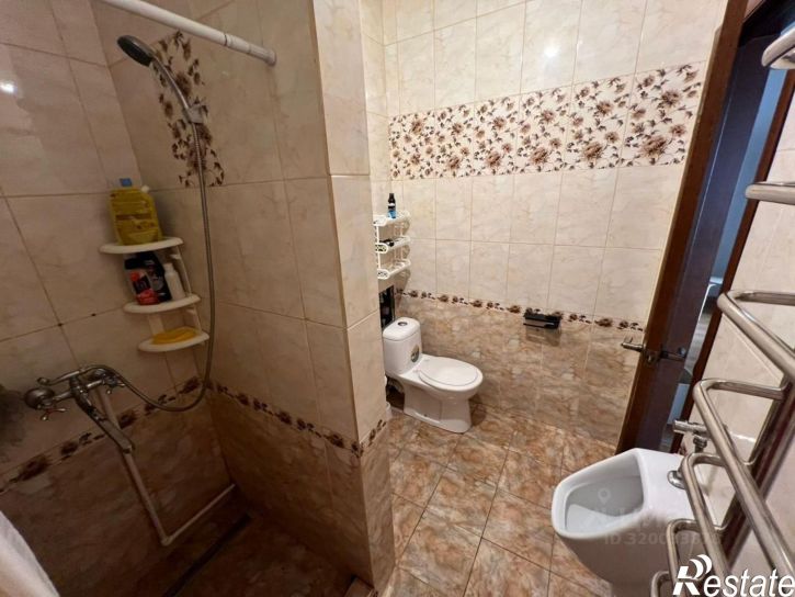 3-комн квартира улица Красных Зорь, 13,  д. 13