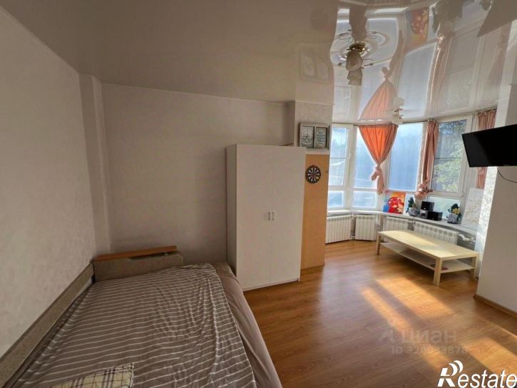 3-комн квартира улица Красных Зорь, 13,  д. 13