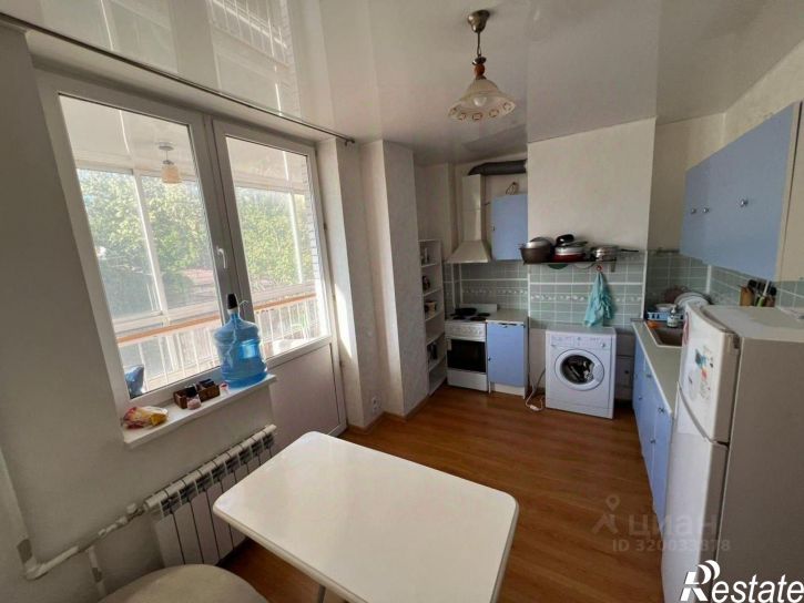 3-комн квартира улица Красных Зорь, 13,  д. 13