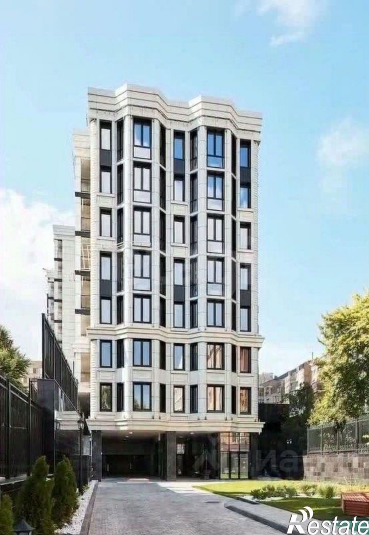 4-комн квартира ул Максима Горького, 102,  д. 102